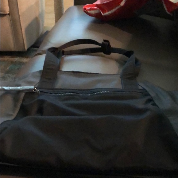 Lululemon Free To Be bag - Picture 3 of 5